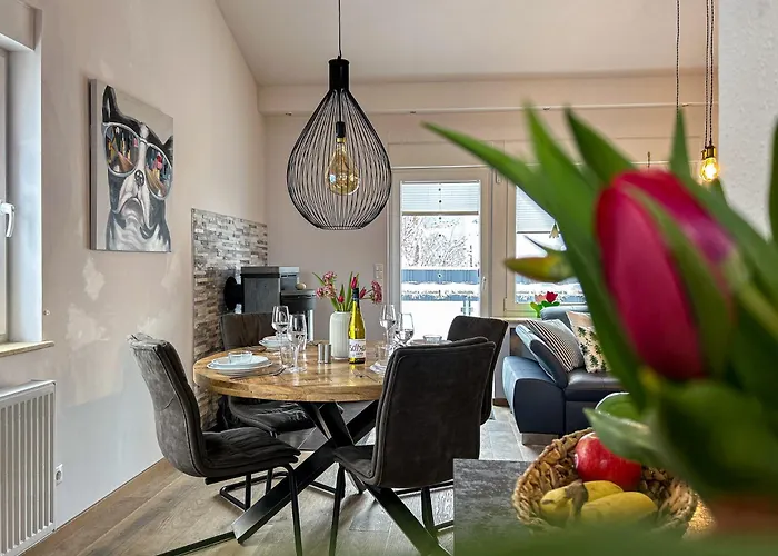 Am Hoehlchen بيت للعطل *