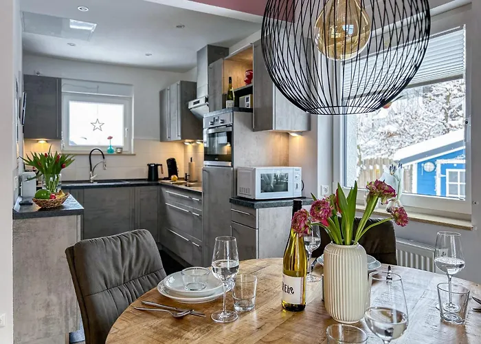 Am Hoehlchen بيت للعطل *